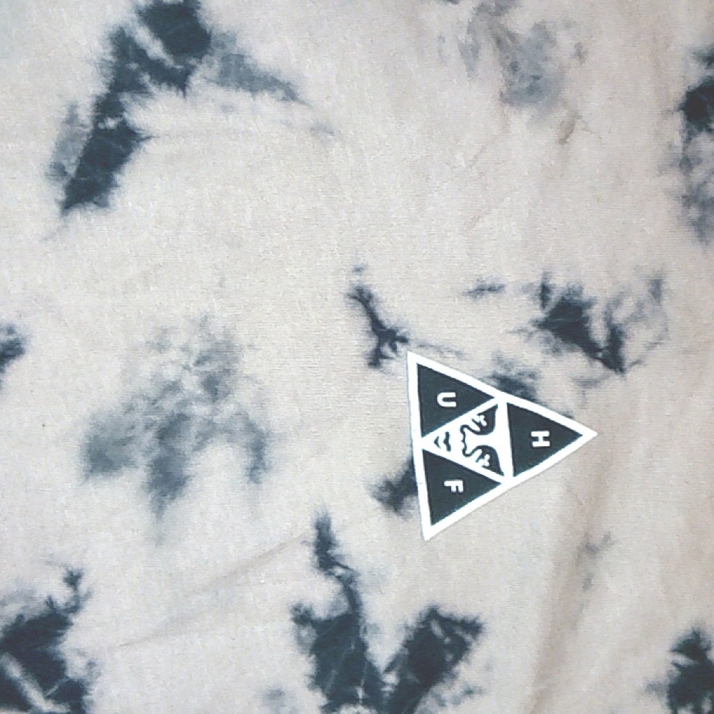 Large Men's H.U.F Shirt
